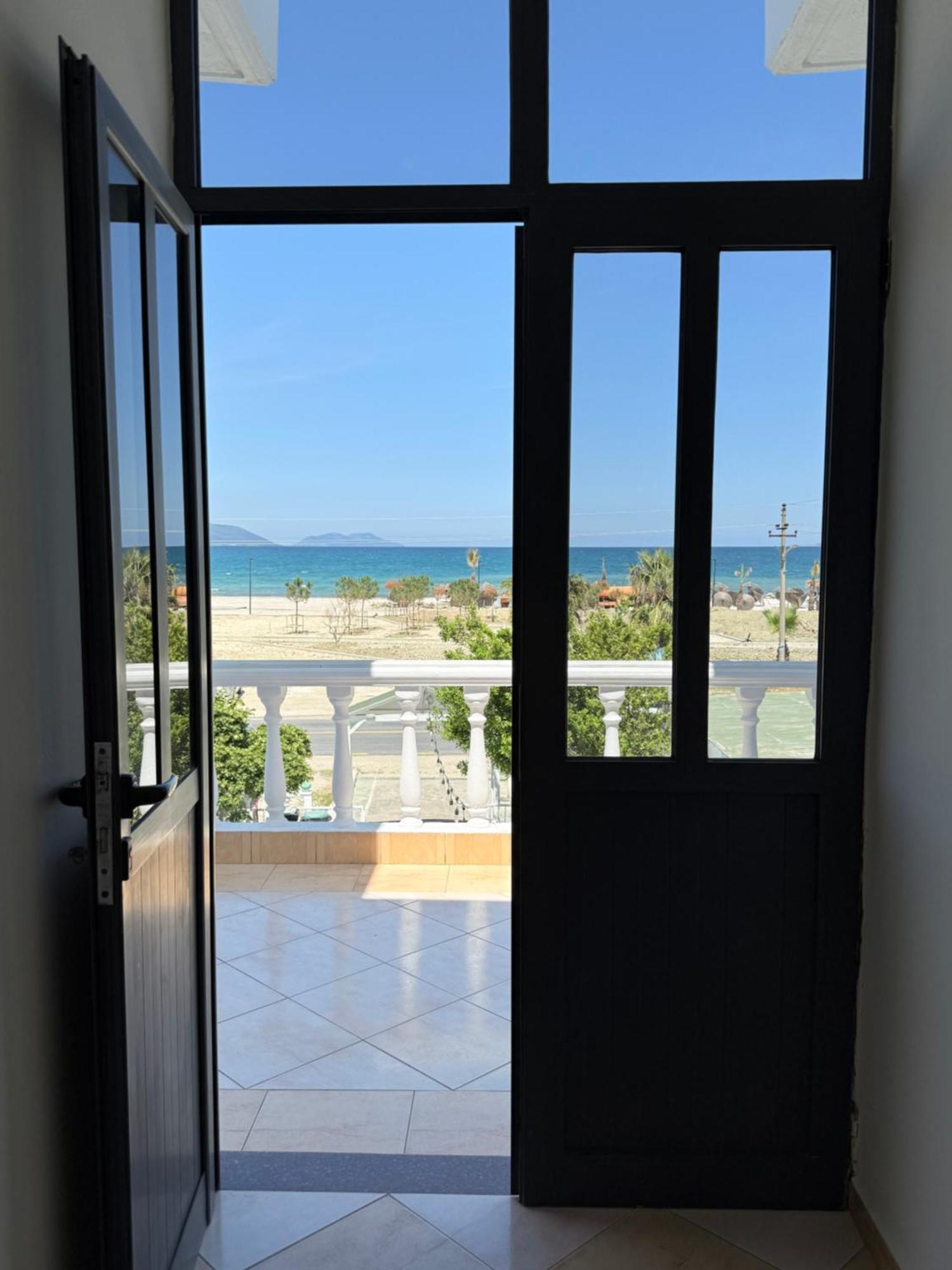 Hotel Baro 3*
