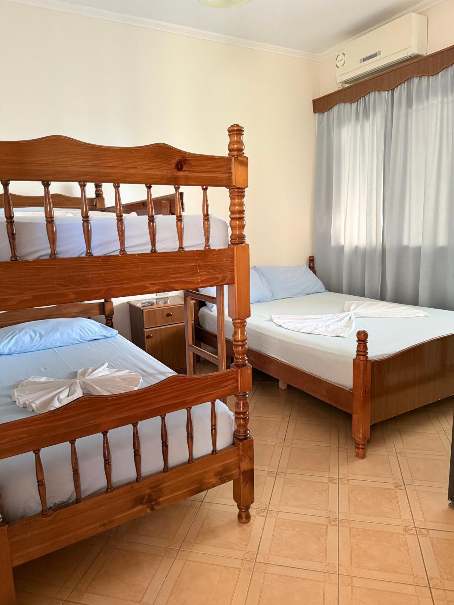 Baro Hotel 3*